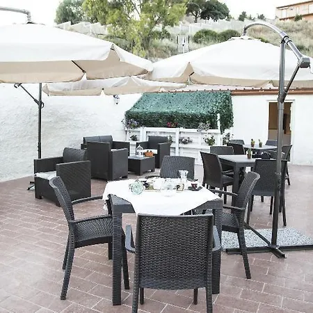Bed and Breakfast La Terrazza Del Borgo Αγκριτζέντο